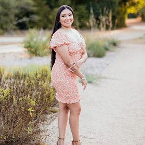 Meet your Posher, Analicia